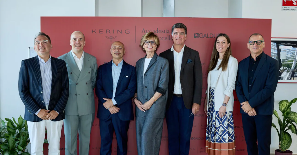 Firma dei memorandum of understanding per l'Accademia delle Eccellenze di Kering presso la sede di Valore Italia al MIND di Milano